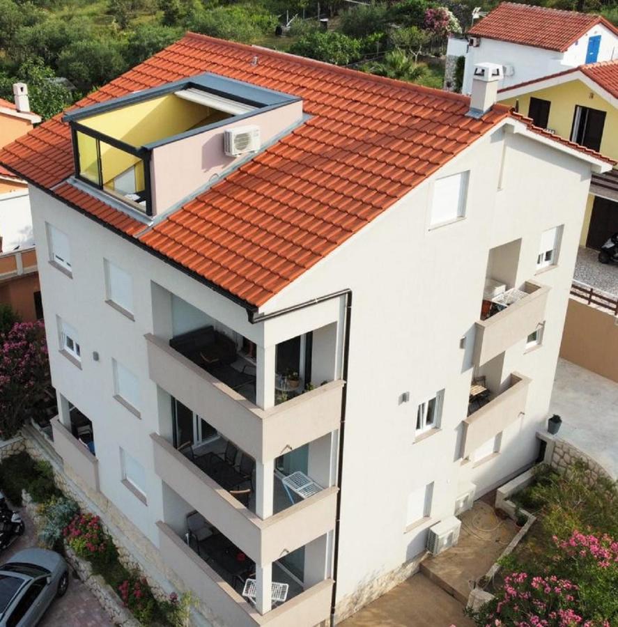Apartments Nina Rab Town Dış mekan fotoğraf